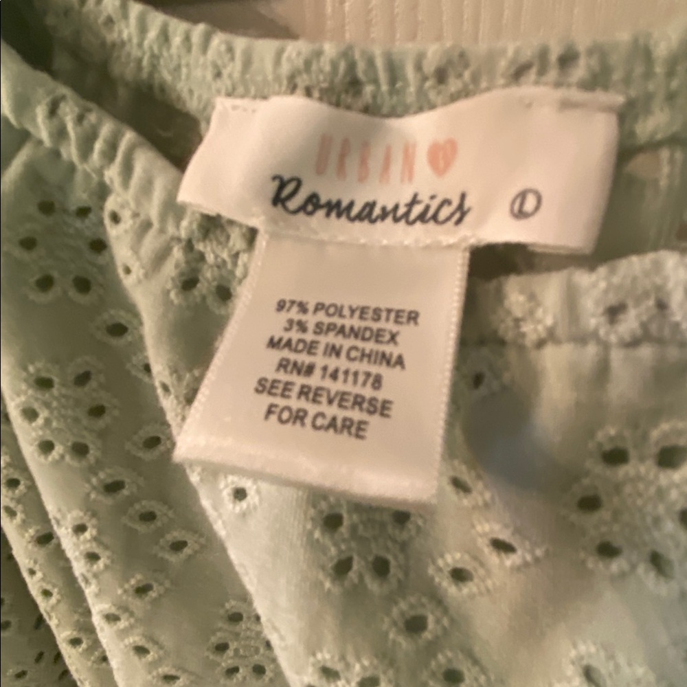 URBAN Romantics Eyelet Smocked Blouse - Mint Green - Picture 9 of 9
